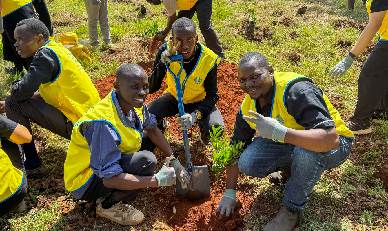 ‘Forest of Hope’ Campaign In Celebration of World Soil Day and International Mountain Day - Kenya